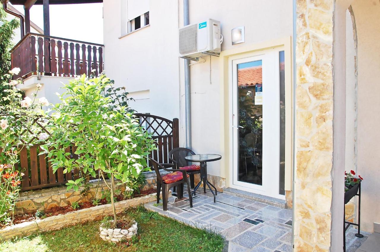Apartman Meghan Pula Extérieur photo